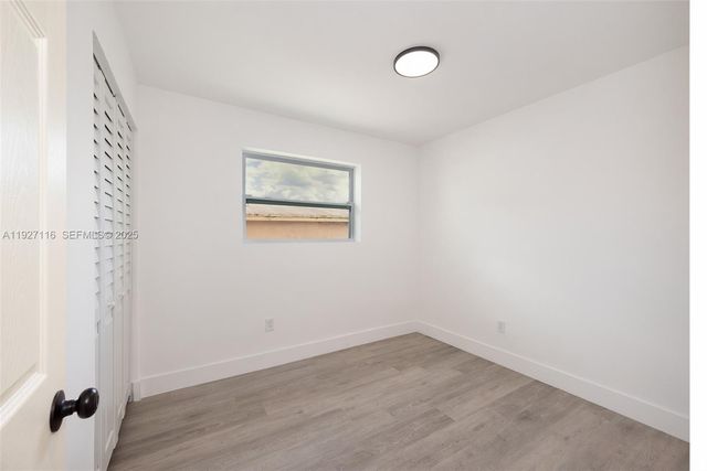 3017 NW 2nd St, Pompano Beach, FL 33069