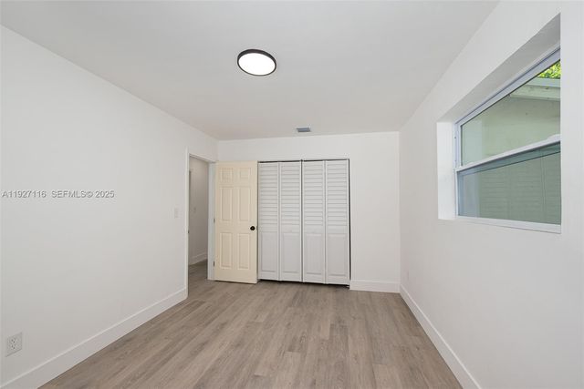 3017 NW 2nd St, Pompano Beach, FL 33069