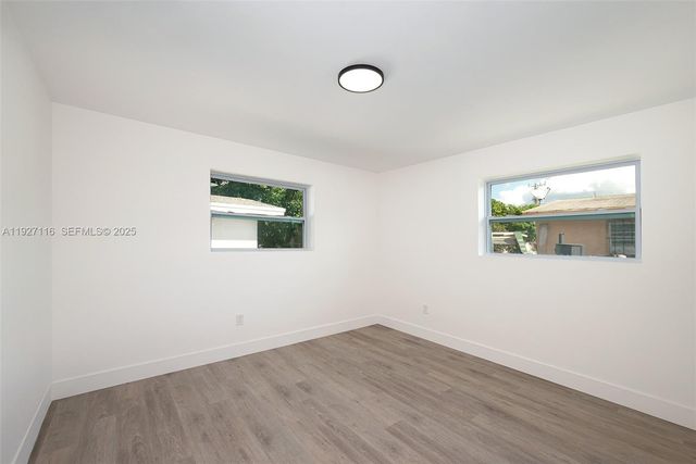 3017 NW 2nd St, Pompano Beach, FL 33069