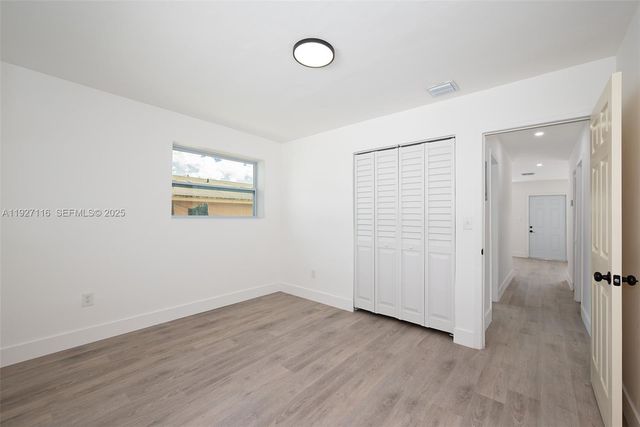 3017 NW 2nd St, Pompano Beach, FL 33069