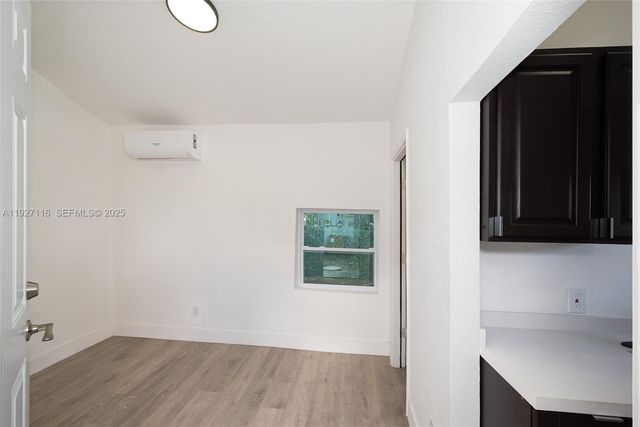 3017 NW 2nd St, Pompano Beach, FL 33069