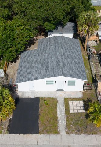 3017 NW 2nd St, Pompano Beach, FL 33069