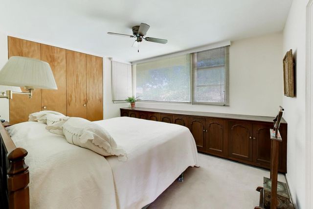 7059 N OLCOTT Avenue, Chicago, IL 60631