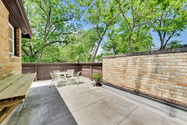 7059 N OLCOTT Avenue, Chicago, IL 60631
