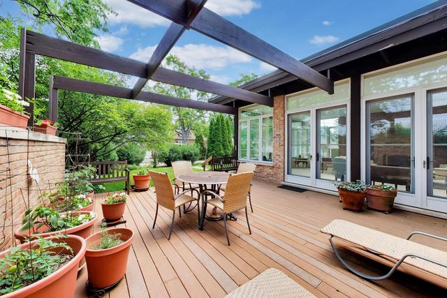 7059 N OLCOTT Avenue, Chicago, IL 60631
