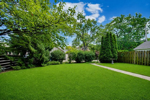 7059 N OLCOTT Avenue, Chicago, IL 60631
