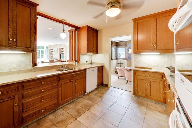 7059 N OLCOTT Avenue, Chicago, IL 60631