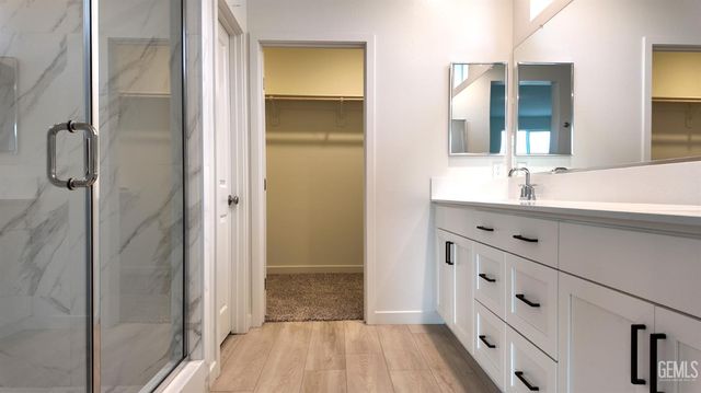 10905 Tatuk Way, Bakersfield, CA 93311