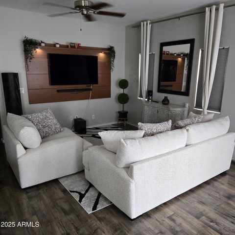 4717 E REDFIELD Road, Gilbert, AZ 85234