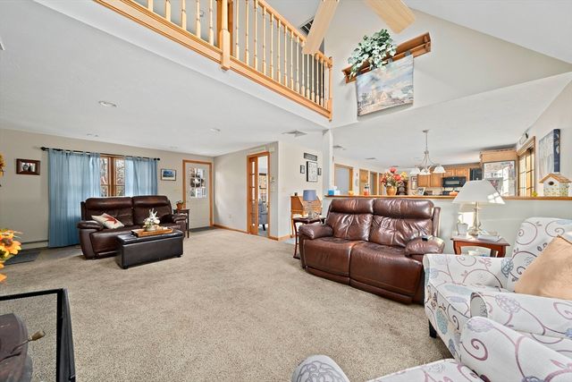 33 Tavern Way, Hanson, MA 02341