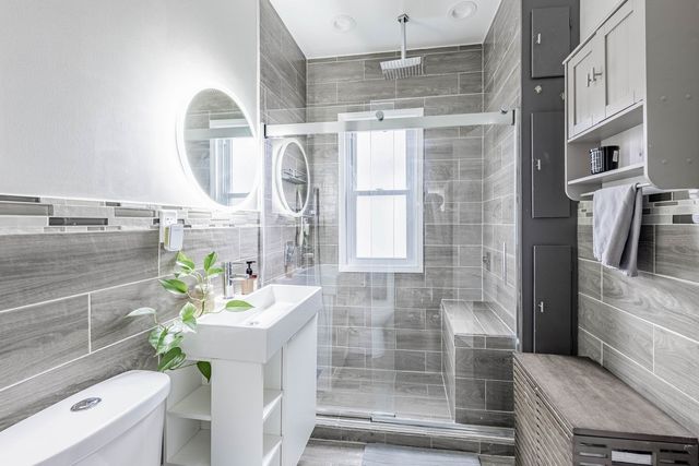 4031 Clinton Avenue, Stickney, IL 60402