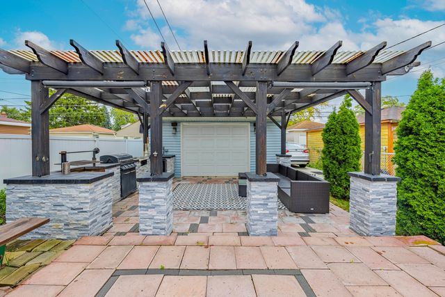 4031 Clinton Avenue, Stickney, IL 60402