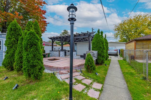 4031 Clinton Avenue, Stickney, IL 60402