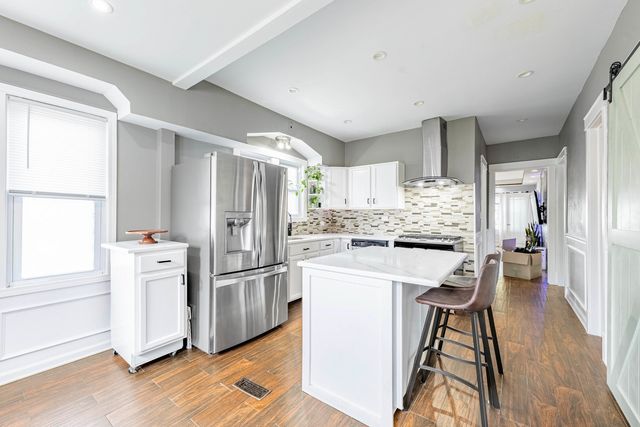 4031 Clinton Avenue, Stickney, IL 60402