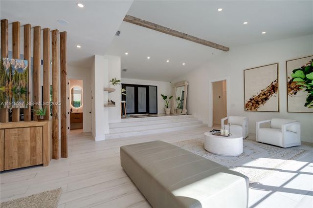 18326 SW 83rd Pl, Palmetto Bay, FL 33157