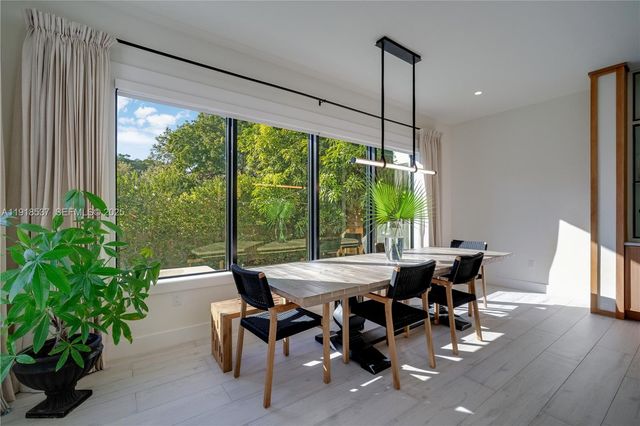 18326 SW 83rd Pl, Palmetto Bay, FL 33157