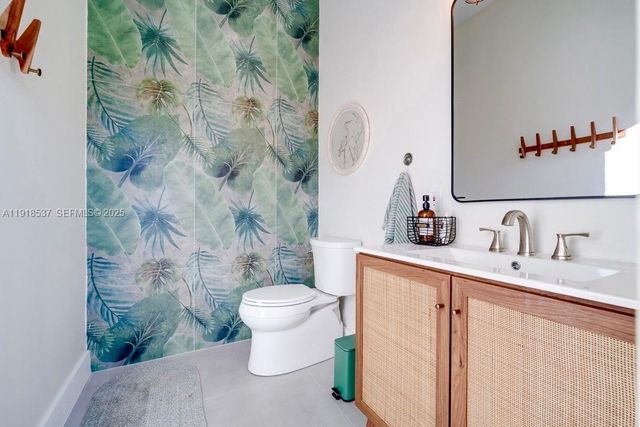 18326 SW 83rd Pl, Palmetto Bay, FL 33157