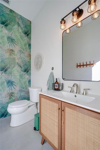 18326 SW 83rd Pl, Palmetto Bay, FL 33157