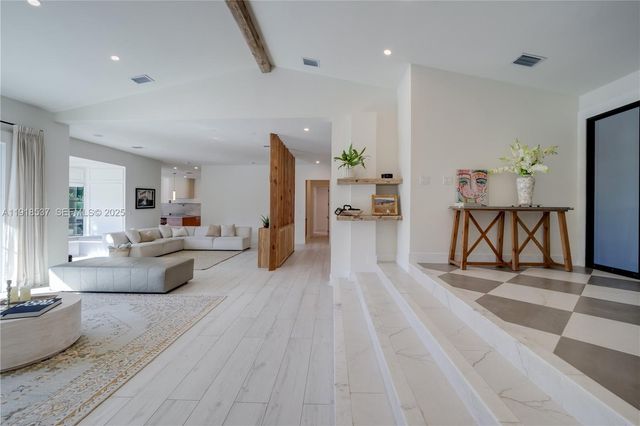 18326 SW 83rd Pl, Palmetto Bay, FL 33157