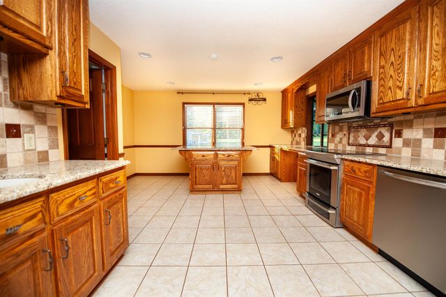 100 Shenandoah Drive, Spartanburg, SC 29301