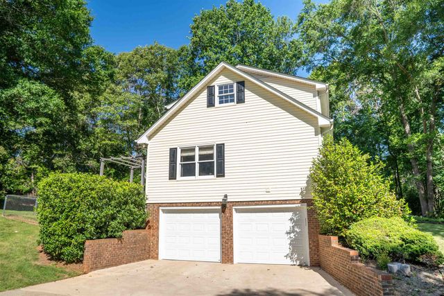100 Shenandoah Drive, Spartanburg, SC 29301