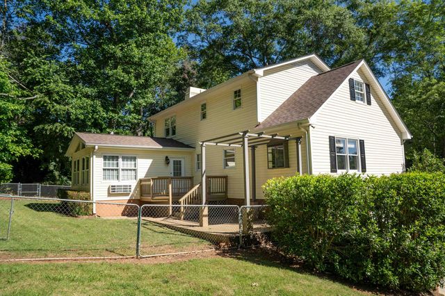 100 Shenandoah Drive, Spartanburg, SC 29301