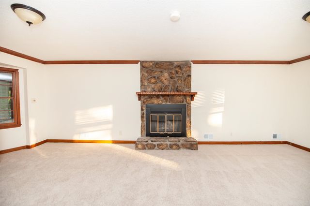 100 Shenandoah Drive, Spartanburg, SC 29301
