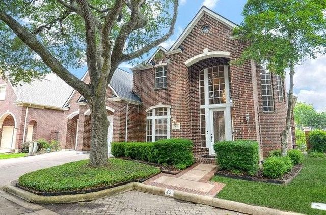 45 Ambleside Crescent Drive, Sugar Land, TX 77479