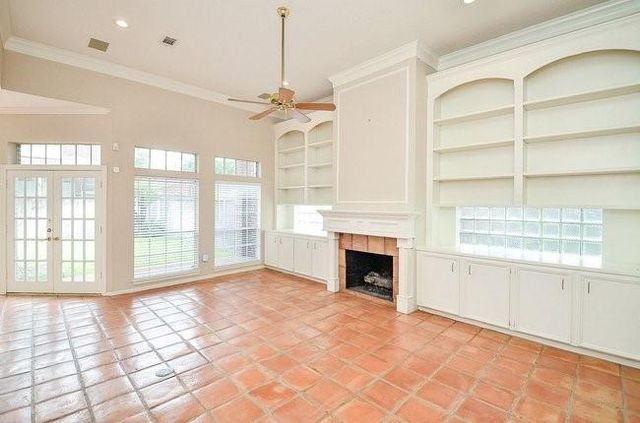 45 Ambleside Crescent Drive, Sugar Land, TX 77479