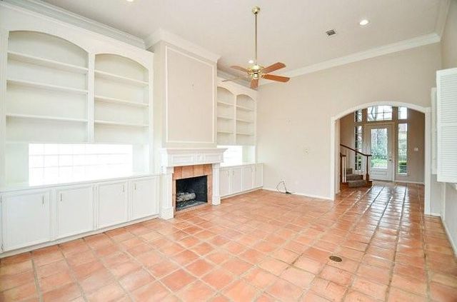 45 Ambleside Crescent Drive, Sugar Land, TX 77479