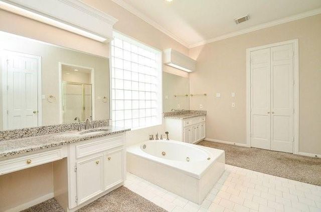 45 Ambleside Crescent Drive, Sugar Land, TX 77479