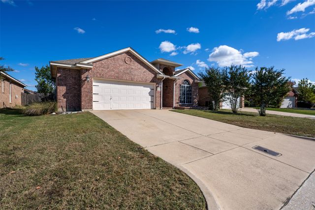 10608 Big Oak Drive, Fort Worth, TX 76131