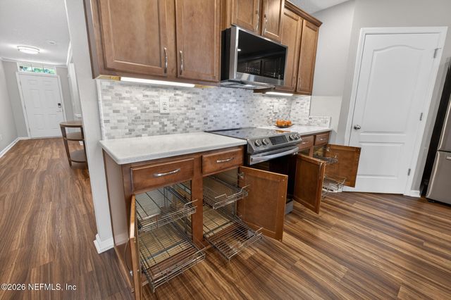 3652 SUMMIT OAKS Drive, Green Cove Springs, FL 32043