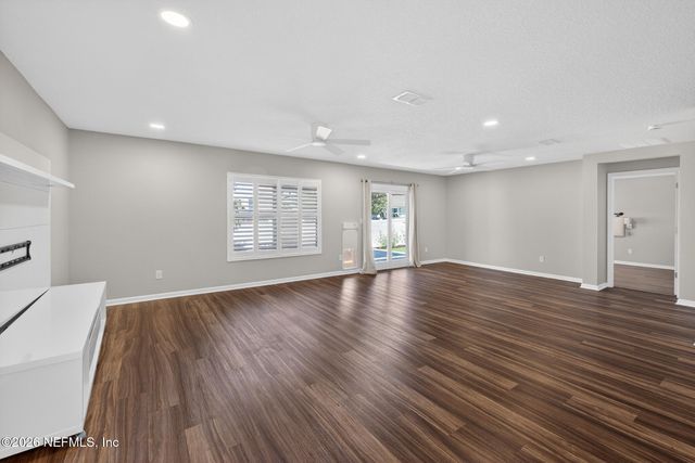 3652 SUMMIT OAKS Drive, Green Cove Springs, FL 32043