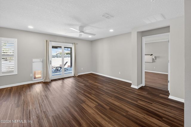 3652 SUMMIT OAKS Drive, Green Cove Springs, FL 32043