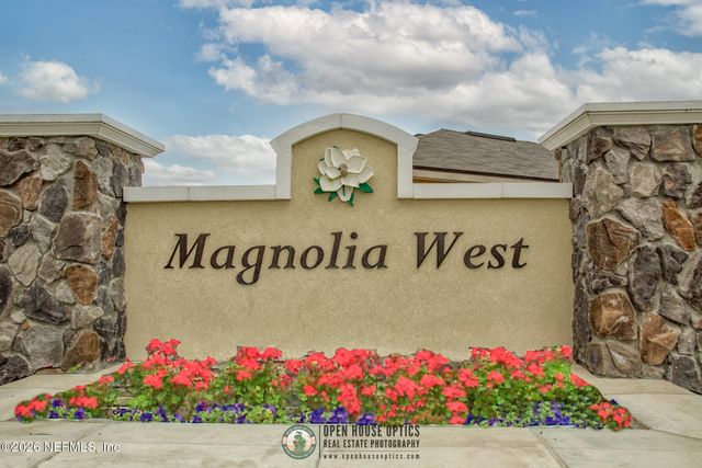 3652 SUMMIT OAKS Drive, Green Cove Springs, FL 32043