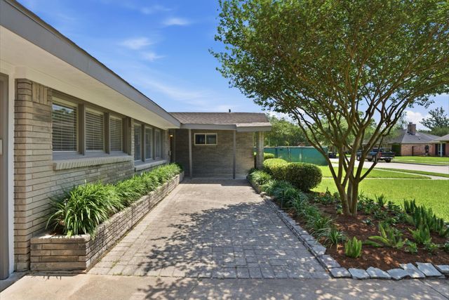5434 Valkeith Drive, Houston, TX 77096