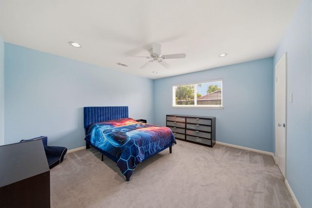 5434 Valkeith Drive, Houston, TX 77096