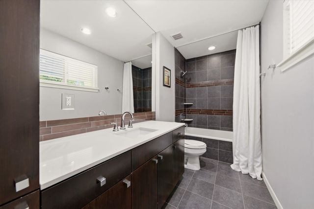 5434 Valkeith Drive, Houston, TX 77096