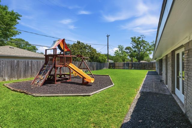 5434 Valkeith Drive, Houston, TX 77096