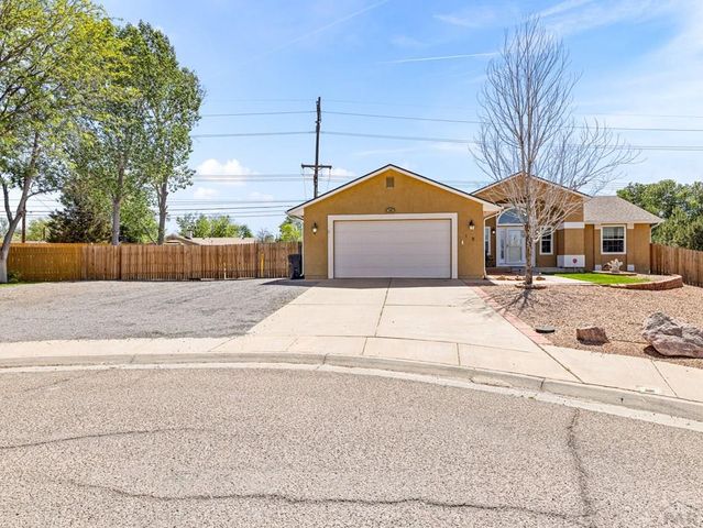 18 Swift Arrow Court, Pueblo, CO 81001