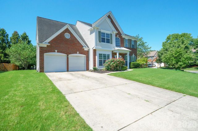7633 Rathburn Lane, Charlotte, NC 28277