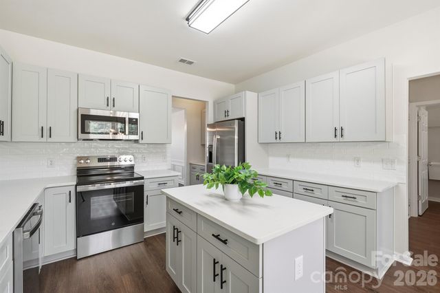 7633 Rathburn Lane, Charlotte, NC 28277