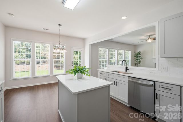 7633 Rathburn Lane, Charlotte, NC 28277
