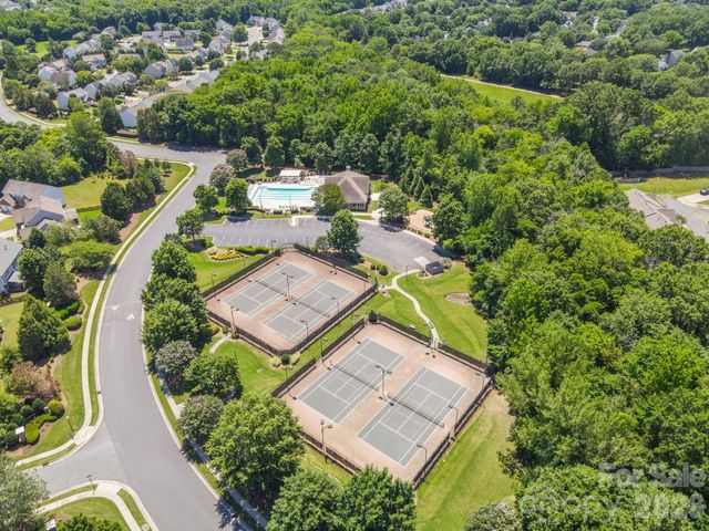 7633 Rathburn Lane, Charlotte, NC 28277