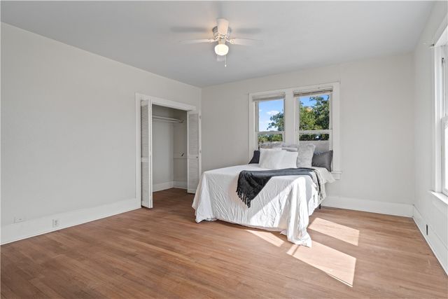 808 W Yoakum Ave, Kingsville, TX 78363