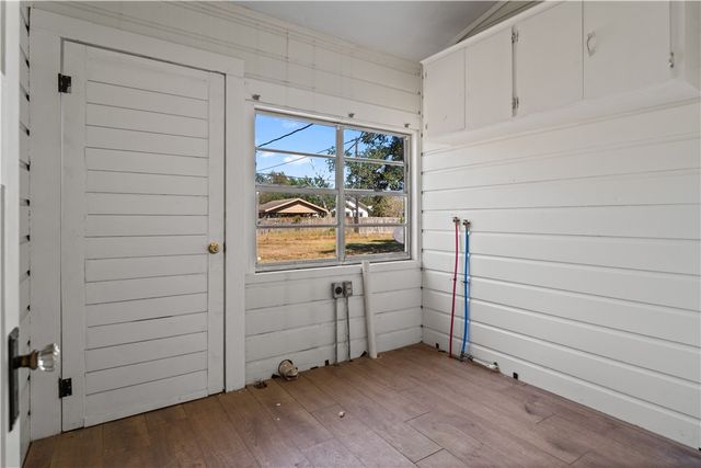 808 W Yoakum Ave, Kingsville, TX 78363