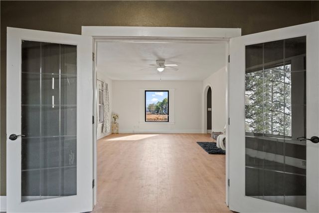 808 W Yoakum Ave, Kingsville, TX 78363