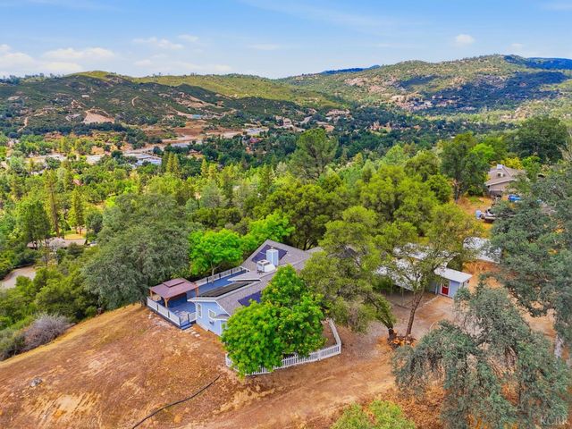 40872 Big Oak Flat Road, Oakhurst, CA 93644