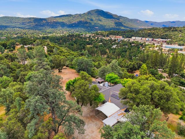 40872 Big Oak Flat Road, Oakhurst, CA 93644